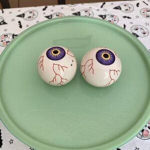 Spooky Eyeball Home Accents - White and Purple